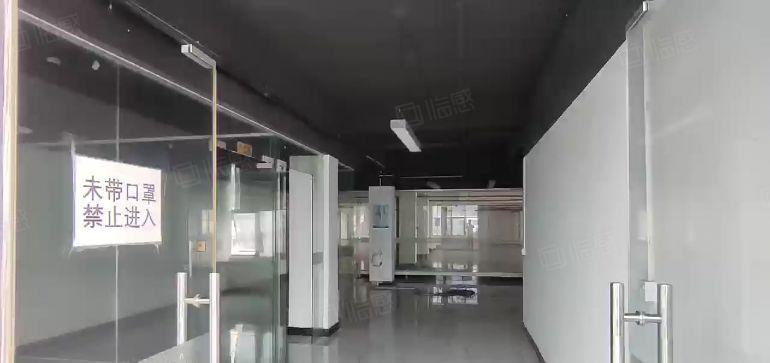 原房东标准厂房现成装修三楼1000平，有办公室吊机口地坪漆