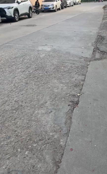 大岭山高速路口厂房出租 可做破碎 可办环评滴水8米 不限行业