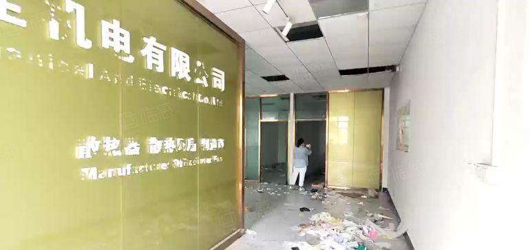 清溪三中村楼上带装修1000平米厂房出租