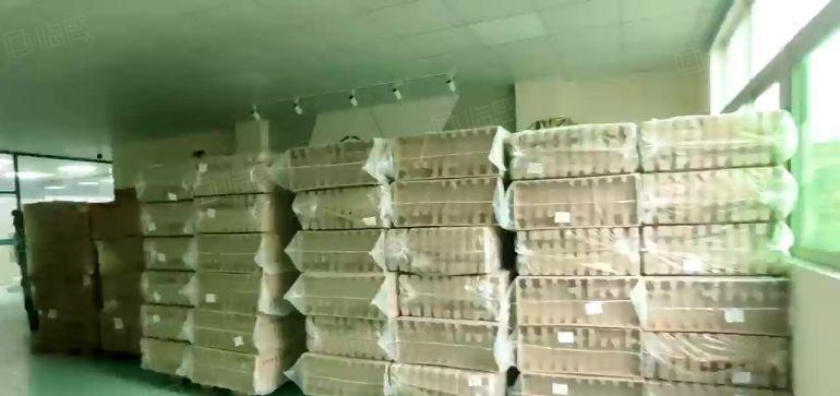 清溪新出原房东楼上厂房实际面积2000平低价出租 精装修