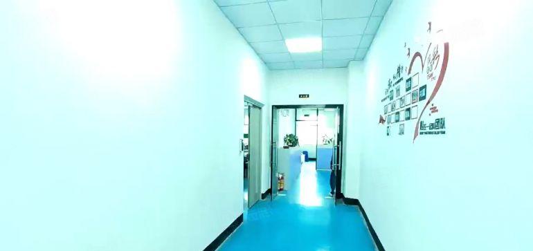 这个厂房不能错过！楼上1500平米，豪华精装修，易招工