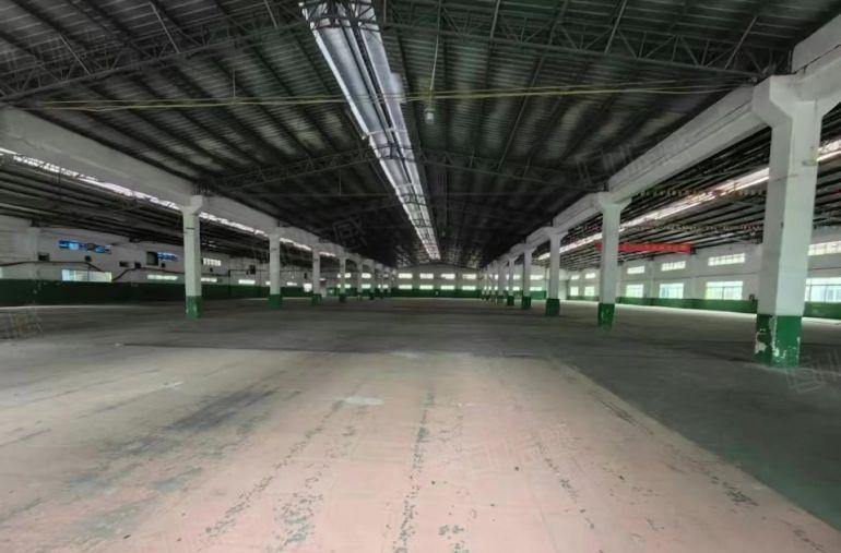 东莞新出1万平工业空地5千平单一层厂房出租，适合仓库五金机械