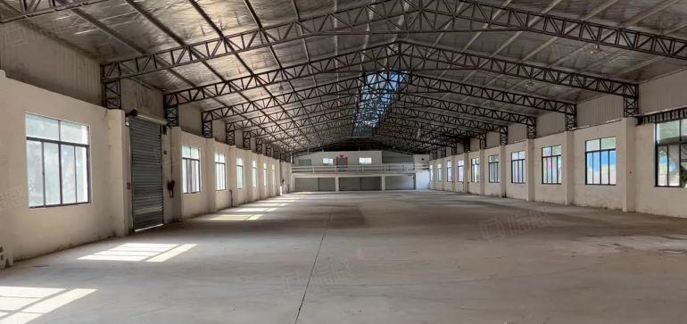 桥头靠近惠州新出底价出租单一钢结构2500平米，超大空地