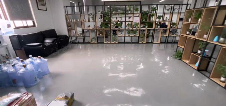 西乡固戍精装修水400平办公室厂房仓库出租可分租