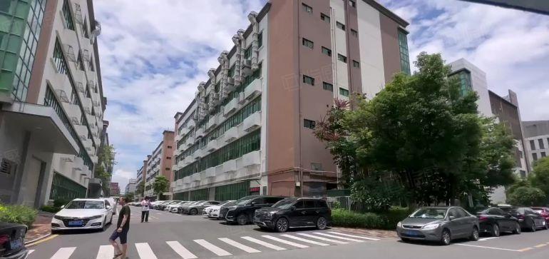 石岩塘头工业园原房东厂房独院一楼1000平起分租可做生产仓库