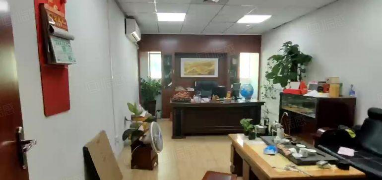 西乡固戍工业园，楼上带装修1000平厂房，原房东使用率85成