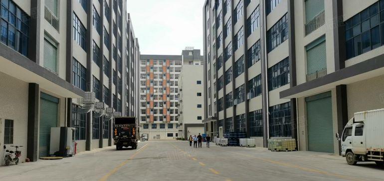 原房东西乡地铁带装修2000平方厂房仓库出租可进大车可办环评