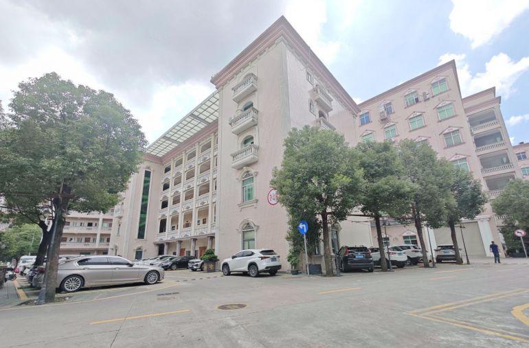 西乡地铁口工业园2000平精装修厂房出租电商一楼仓库可分租