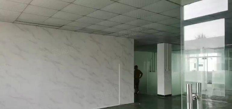 公明村委厂房出租独院5500平米一楼带有行车豪华装修 可分组