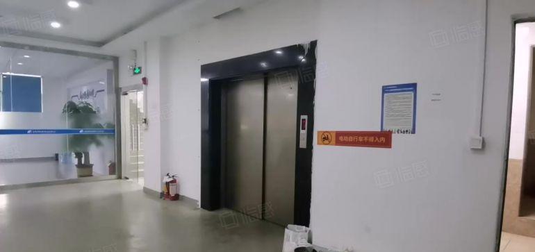 西乡固戍新出500平精装厂房电商贸易研发仓库出租可分租
