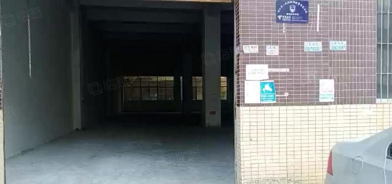 石岩标准工业厂房一楼500平米招租，层高6米，