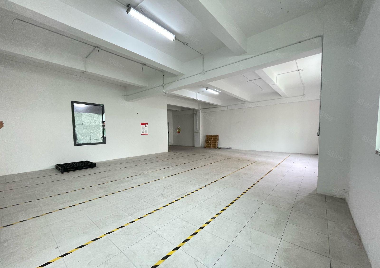 西乡固戍，大型工业区，带装修295平厂房仓库出租，拎包入驻