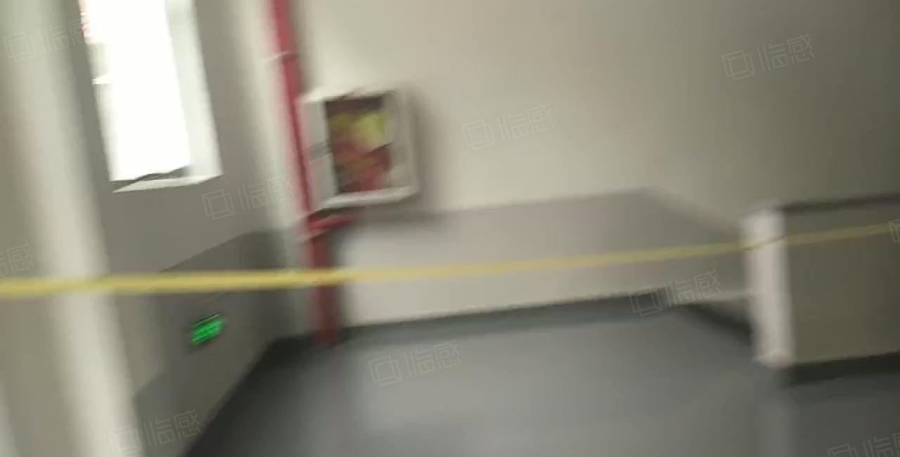 固戌地铁口独门独院整栋4556平，可单租一层1139平