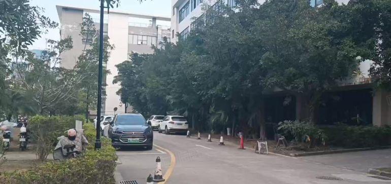 水电齐福永地铁口原房东楼上1200平精装修厂房仓库出租可分租