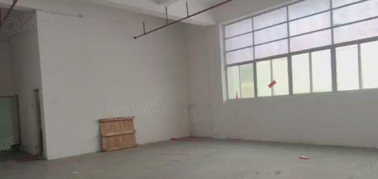 一楼2000平8成使用率可分租位置形象俱佳大型货车出入无忧
