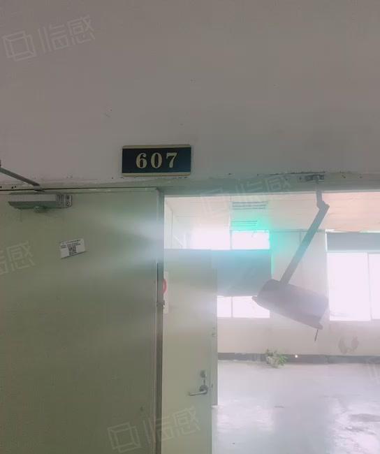 23区洪浪北地铁站旁225平厂房可办公生产出租