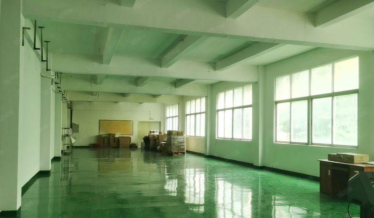 石岩地铁口 厂房招租 装修好直接用 大小面积可租 园区形象好