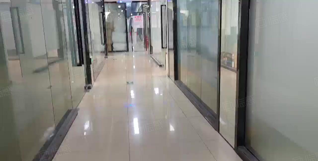 深圳租房福永桥头地铁口附近楼上精装厂房出租价格只要2680