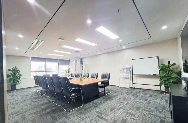 西乡固戍地铁口附近原房东3楼1680平精装修办公研发厂房出租