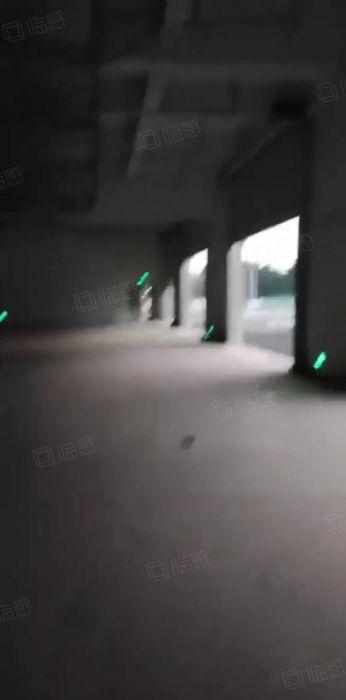 石岩工业区带红本8000平厂房出租 主干道旁 可分租500平