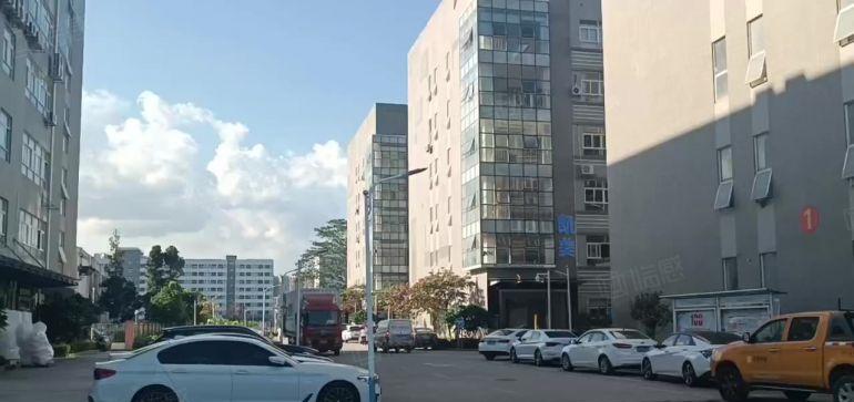 西乡主干道科创园1800平各种户型电商办公仓库出租可生产
