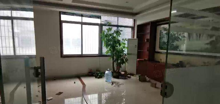 福永地铁口2楼400平精装修厂房出租