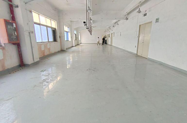 西乡宝安大道，后瑞地铁站，钟屋工业园新出388平厂房仓库出租