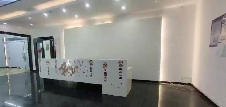 西乡107国道，宝田银田，整层2000平，精装修厂房仓库直租