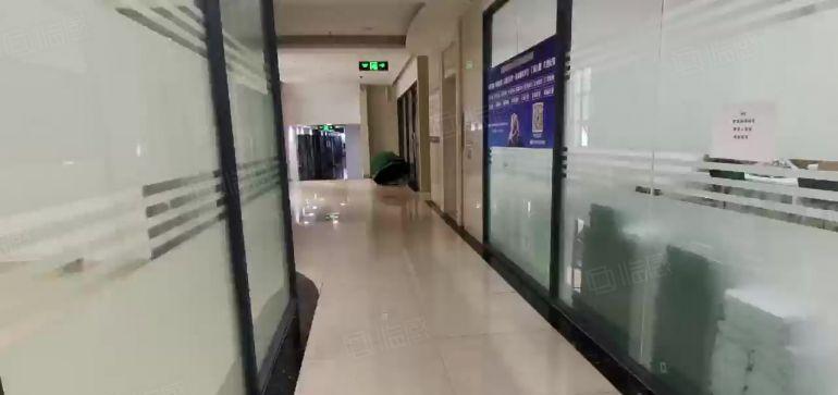 西乡，固地铁站附近，精装修办公仓库出租60平107平180平