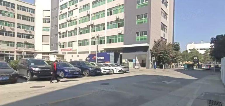 松岗潭头第二工业区楼上精装修2000平方厂房出租生产办公仓库