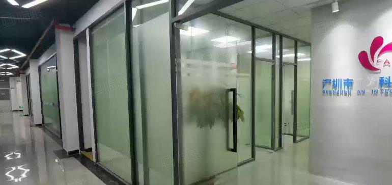 石岩上屋地铁口大型红本产业园300平精装修厂房办公室出租！