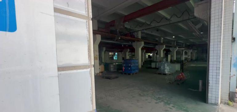 沙井共和工业区一楼2000平二楼2000平带行车3台实际面积