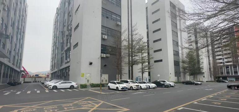 沙井后亭 厂房出租实际面积2楼1800平豪华装修可分低价出租