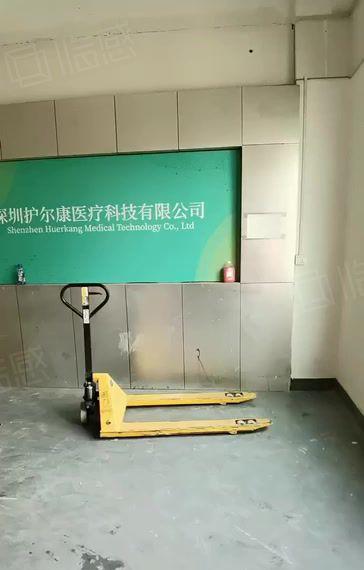 原房东西乡固戍村委厂房1054平米出租可分租一半500