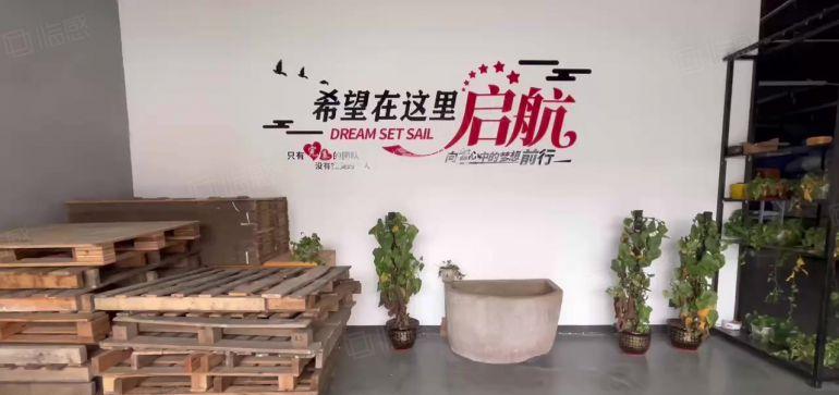 西乡航城，洲石路边，带精装修一楼750平厂房出租，租金便宜