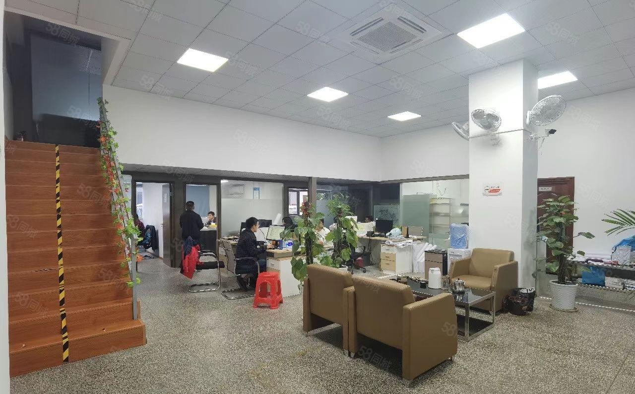 元芬地铁站新出一楼精装修带阁楼办公室出租436平方水电齐全