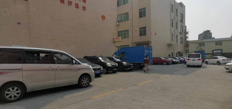 龙华原房东工业园800平带精装修办公室仓库厂房出租可分租