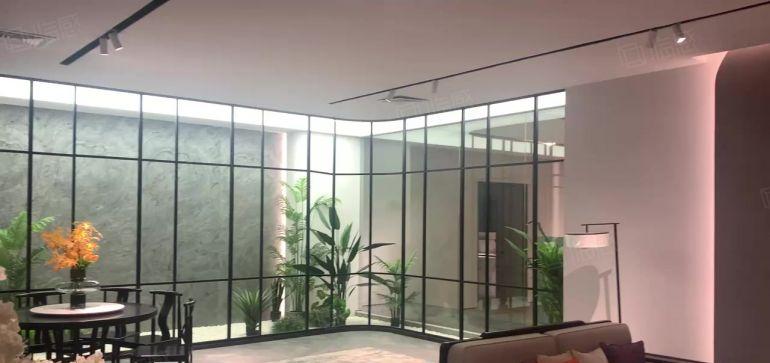 龙华中心区2000平现成豪华装修家具展厅200起分无转让费