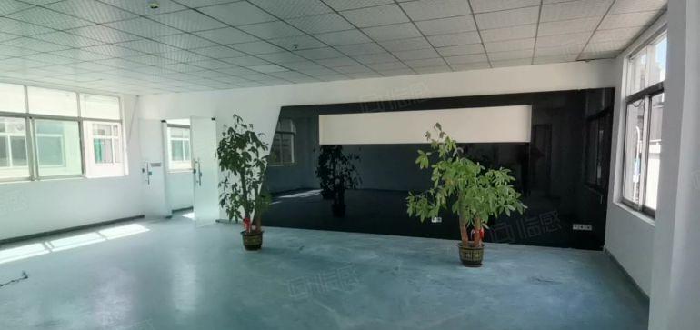 龙华地铁口2000平三层独门独院精装修仓库生产研发办公电商