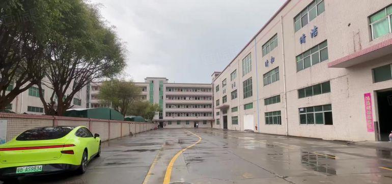 可分租龙华观澜独门独院6800平精装修重工业厂房仓库出租