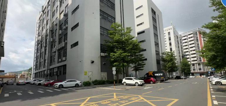 观澜茜坑原房东2000平花园式厂房出租带精装修办公室 可分租