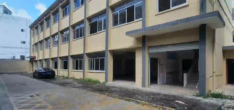 龙华元芬地铁口独栋2600平原房东独门独院厂房出租。