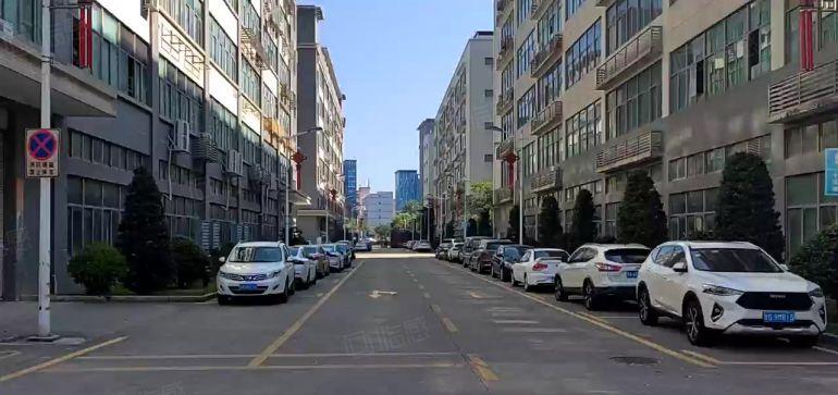 龙华民治地铁口楼上1000平精装修厂房低价出租仓库出租可分租