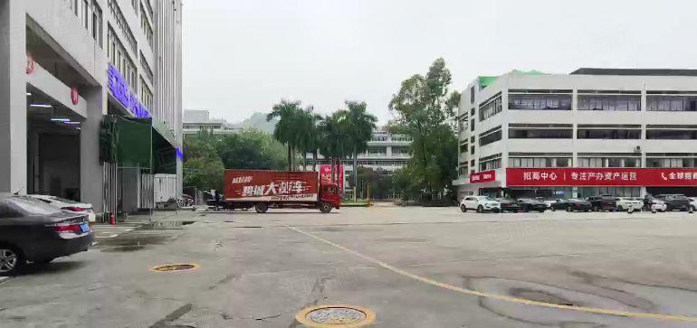 龙华地铁口电商物流园500平至7000平方仓库出租带卸货平台