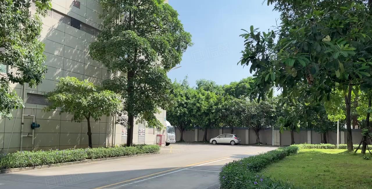 观澜厂房出红本一楼二楼2000平厂房出租可分租办公室电商工业