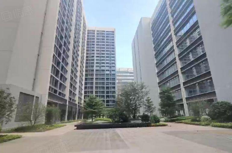 独门独院！龙华茜坑地铁站52800平红本厂房出租