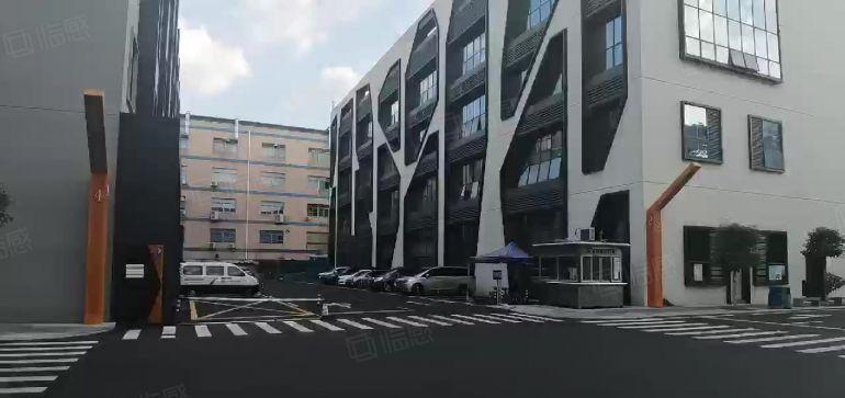 坂田岗头独门独院一至三层厂房招租一楼仓库出租可分租小面积低价