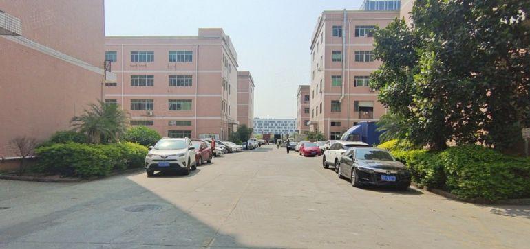 龙岗爱联地铁站楼上新出500平方带办公室厂房仓库出租