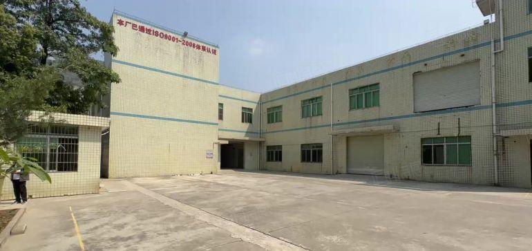 平湖新木工业区2700平独门独院厂房仓库出租分租带装修可环评