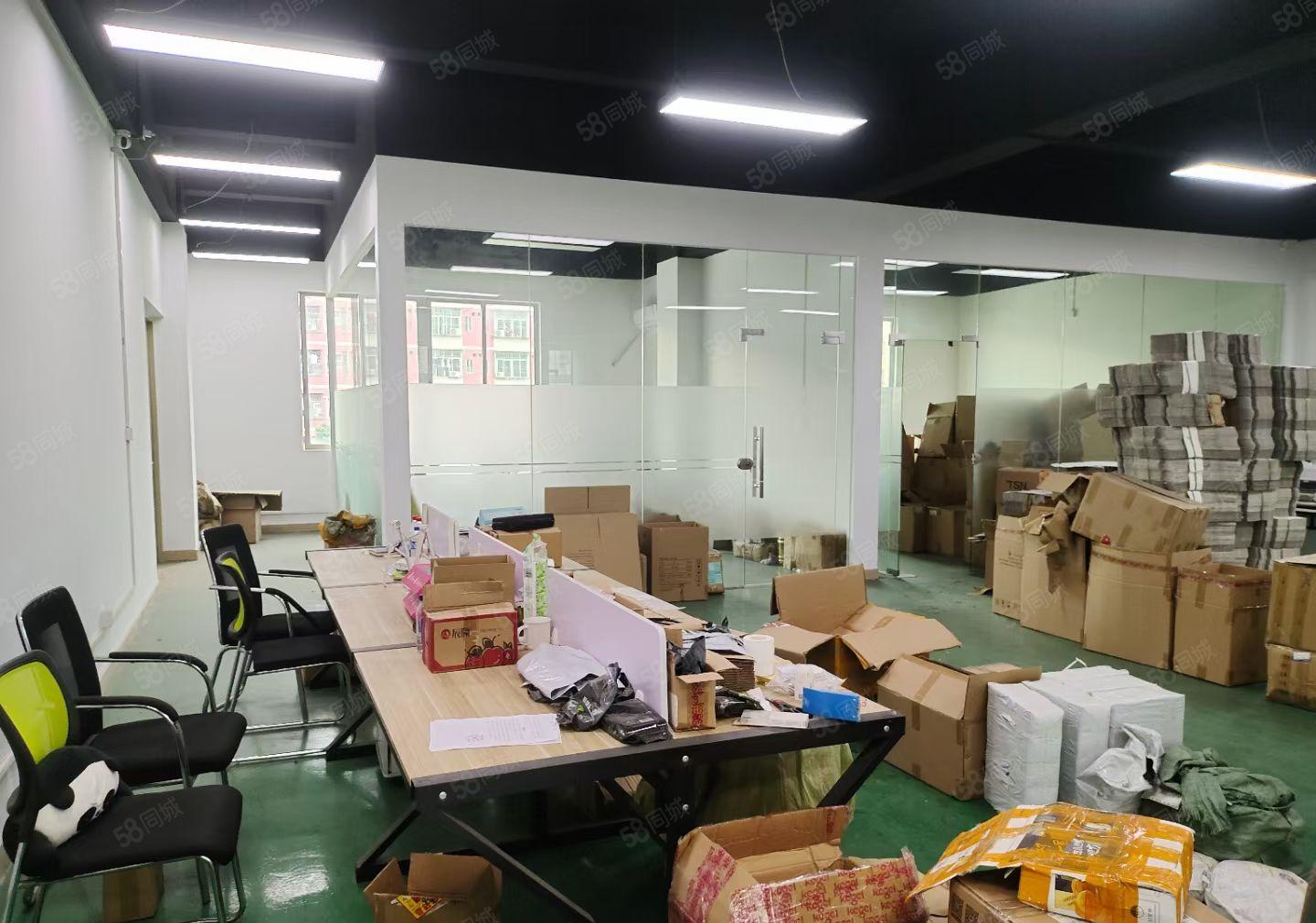 龙岗中心城南联精装修厂房650平方出租